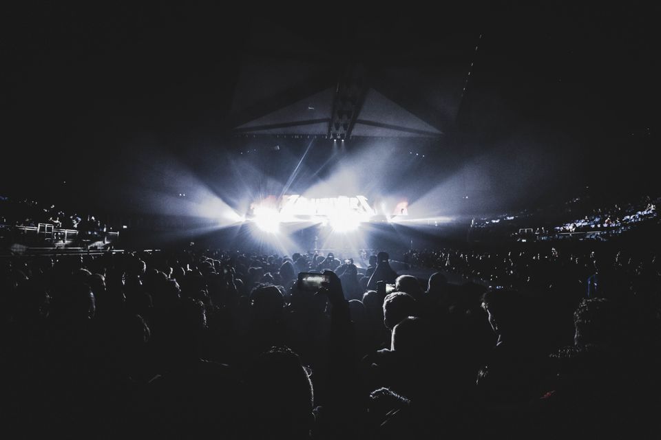 Songane frå eit gammalt album fær nytt liv på ein fullsett konsert.