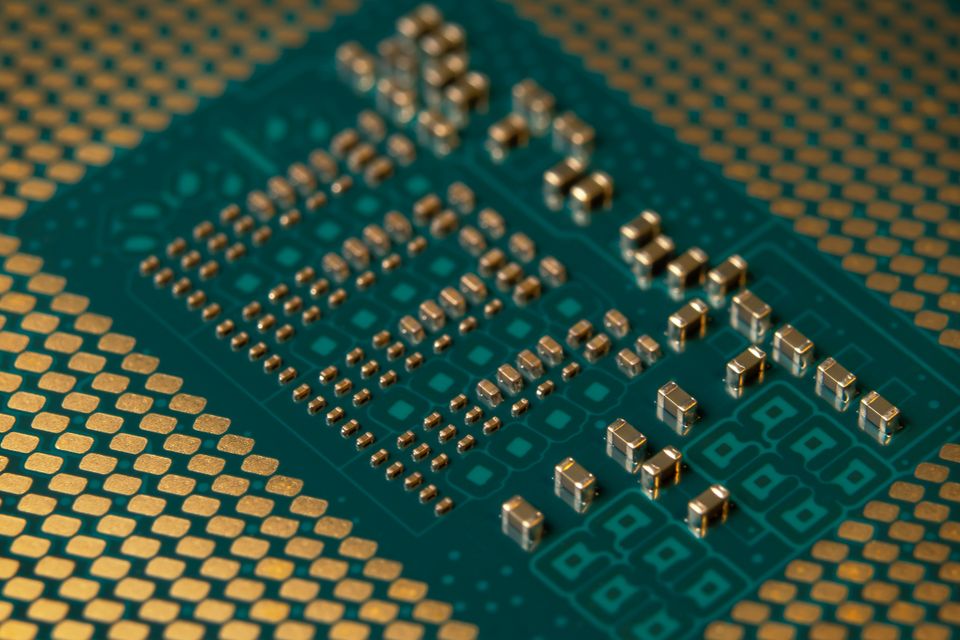 Samsung og Broadcom styrkjer KI-halvleiarpartnarskapet med eit samarbeid på 200 milliardar dollar.