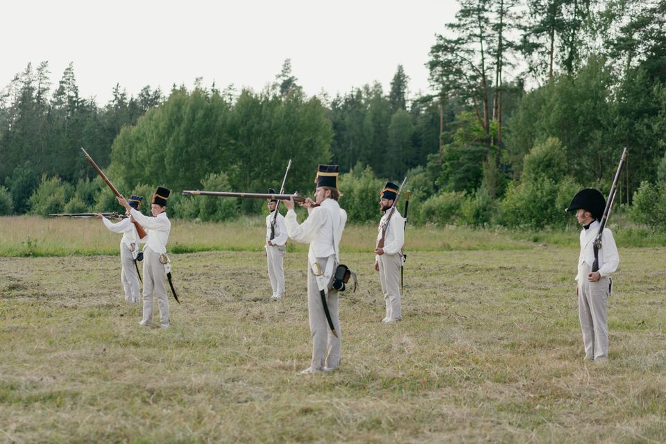 Olsokdagane på Stiklestad samlar folk til spel, gudstenester og samtalor.